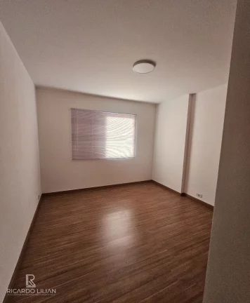 Imagem Apartamento amplo no Alto da Boa vista a 200 metros do metro com 2 dormitorios