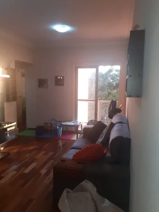 Imagem Apartamento com sala ampla, sacada, 3 dormitórios, sendo 1 suíte, 2 com armários embutidos, cozin...