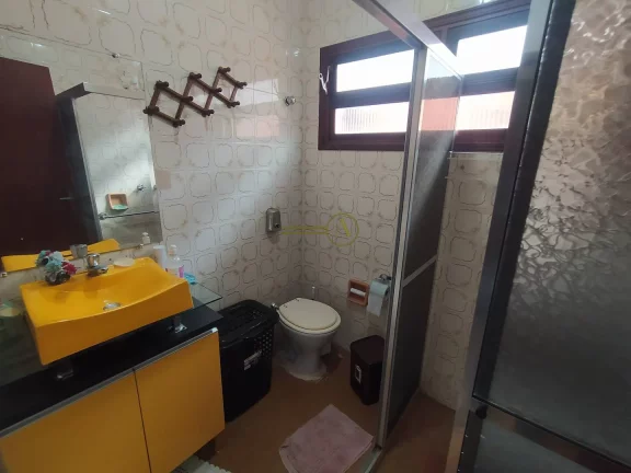 Imagem Casa com 2 dorms, á 500m da Praia, perto do centro à venda em Peruíbe