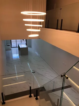 Imagem Imperdível casa à venda em São Paulo-SP, na Vila Prudente! 3 quartos, 3 suítes, 1 sala, 2 banheiros, 3 vagas de garagem. Confira!