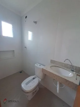 Imagem Sobrado com 3 dormitórios à venda, 104 m² por R$ 635.000,00 - Tude Bastos - Praia Grande/SP