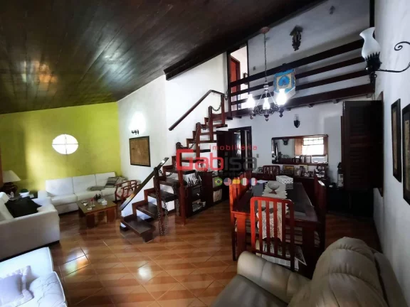 Imagem Casa com 4 dormitórios à venda, 240 m² por R$ 1.000.000,00 - Braga - Cabo Frio/RJ