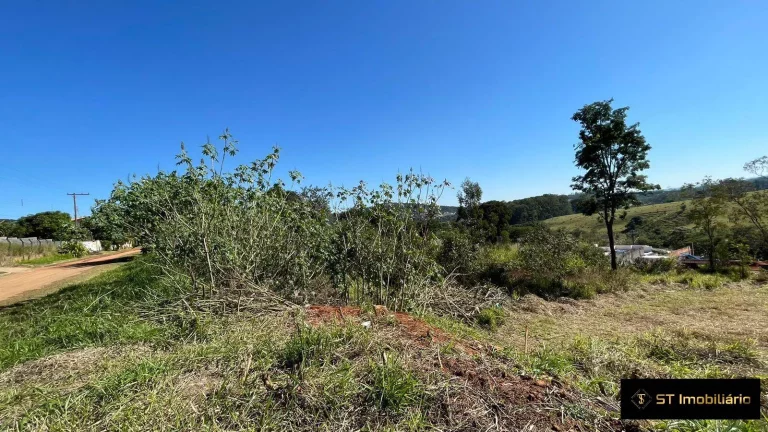 Imagem Lindo terreno de 1.000m² - Condomínio com Acesso a Represa em Atibaia/SP!