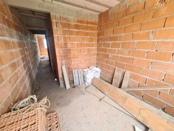 Imagem Casa Duplex em Obras - BH - Mantiqueira - 2 Quartos (2 Suítes) - 2 Vagas