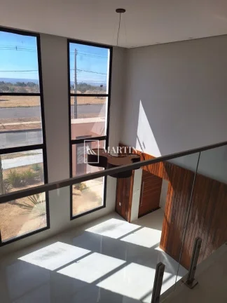 Imagem ? Casa Moderna e Regular no Jardim Botânico III - 4 Suítes, Habite-se e Energia Solar

Excelente r...