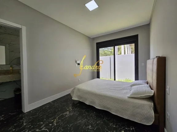 Imagem Baixou de 1490 mil para 1280 mil casa com 04 suítes e área 204m2