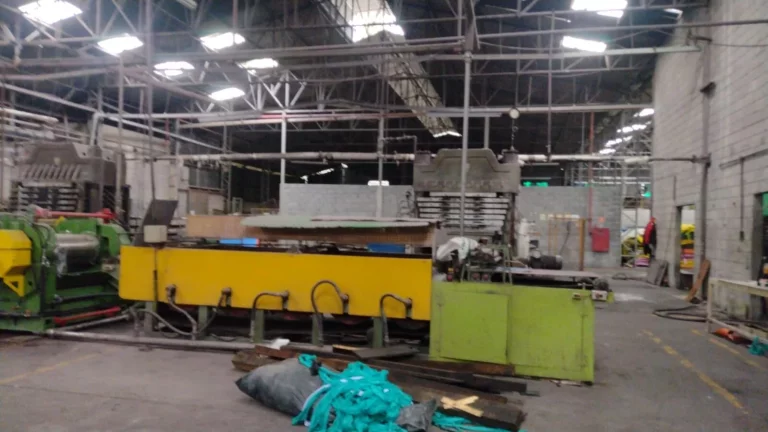 Imagem ÁREA A VENDA TERRENO COM DOIS GALPÕES INDUSTRIAL NA VILA CARMOSINA - ZONA LESTE
