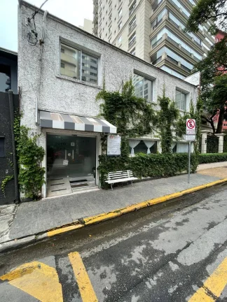 Imagem Casa Comercial Itaim Bibi - 200M², 8 Salas, 5 Banheiros