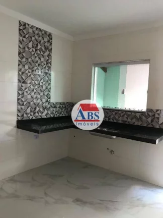 Imagem Sobrado com 2 dormitórios à venda, 67 m² por R$ 375.000,00 - Caiçara - Praia Grande/SP