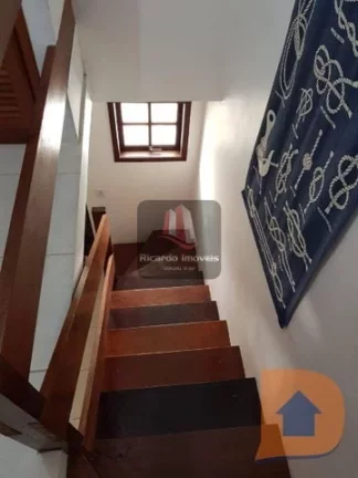 Imagem Casa Duplex Frente Rua Condomínio