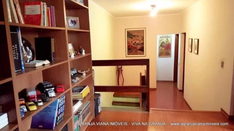Imagem Casa com 3 dormitórios à venda, 198 m² - GRANJA VIANA – VILA DIVA - Carapicuíba/SP