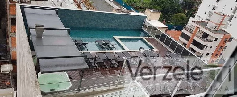 Imagem Apartamento 4 ou + dormitórios para Venda em Balneário Camboriú / SC no bairro Centro