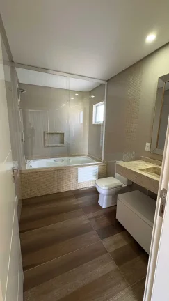 Imagem Casa mobiliada no Condomínio Caledônia com 4 dormitórios sendo 3 suítes e 4 vagas em Camboriú