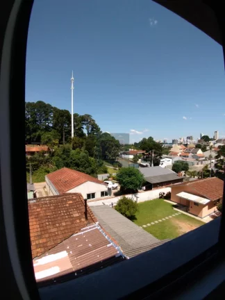 Imagem Condomínio Clube próximo ao Parque Barigui - 3 quartos. 1 suíte. Vaga dupla. 71,32 m² privativos. Face Oeste.