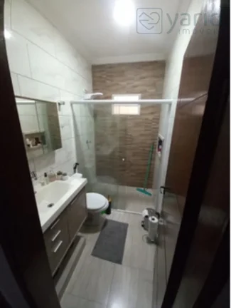 Imagem Imperdível oportunidade: Casa à venda em Jundiaí-SP, Vila de Vecchi, 2 quartos, 1 suíte, 1 sala, 1 banheiro, 2 garagens, 108m².