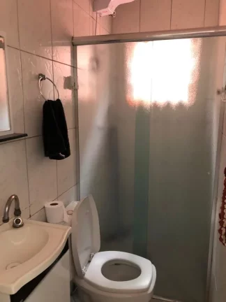 Imagem Sobrado Vila Alpina - 250 m² - 4 Dormitórios - 1 Suíte - Quintal com churrasqueira - 2 Vagas - Portão eletrônico.