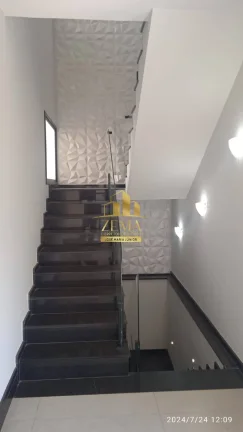 Imagem Sobrado com 217m2, 250 terreno, Condomínio, 03 Sts, Planejados, Ar Cond.
