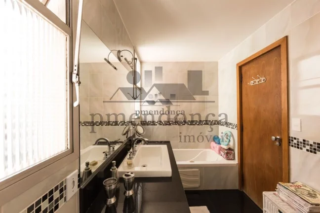 Imagem Belíssimo apartamento a venda na Santa Cecília com 240m²!