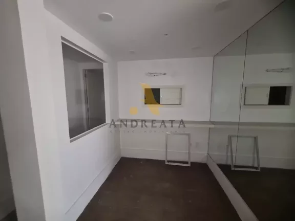 Imagem AV. DAS AMÉRICAS - SUNDECK - MARAVILHOSA LOJA COM TOTAL DE 163 M² DE PISO - TOTAL COM JIRAU 313M²-
