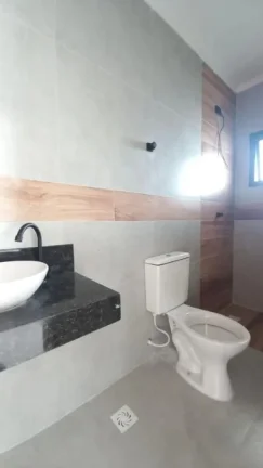 Imagem Casa para Venda em Praia Grande, Caiçara, 3 dormitórios, 1 suíte, 2 banheiros, 1 vaga