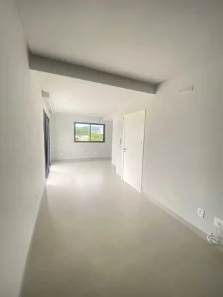 Imagem Apartamento 2 dormitórios sendo 1 suíte e 2 vagas de garagem em Canto Grande - Bombinhas