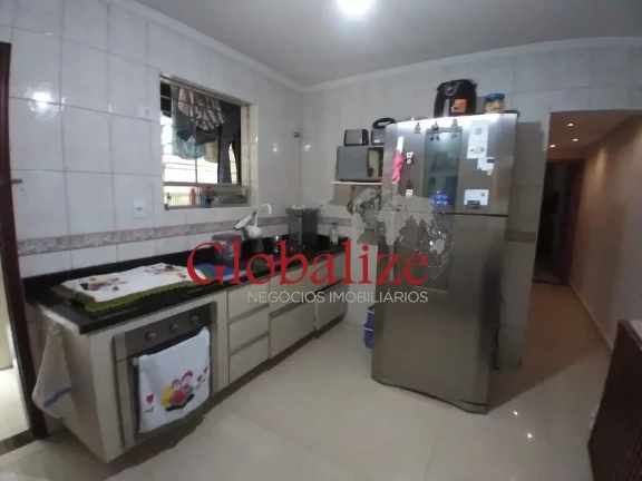 Imagem Apartamento térreo com 2 dormitórios com vaga de garagem no bairro Aparecida em Santos
