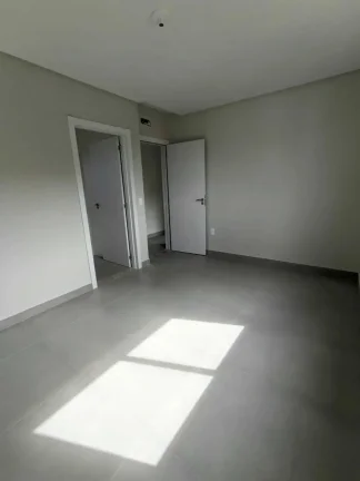 Imagem Apartamento novo com 3 dormitórios sendo 2 suítes e 1 vaga de garagem em Camboriú/SC
