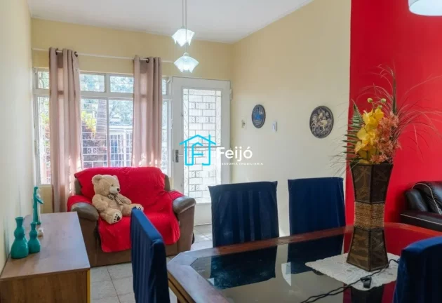 Imagem Casa 3 dormitórios no Bairro Teresópolis