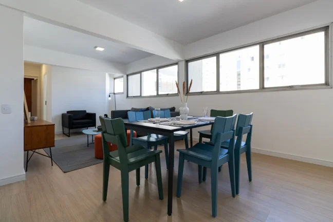 Imagem OPORTUNIDADE IMPERDÍVEL Apartamento 121M², 3Q, 1Suíte, 2 Banheiros, 1 Vaga.