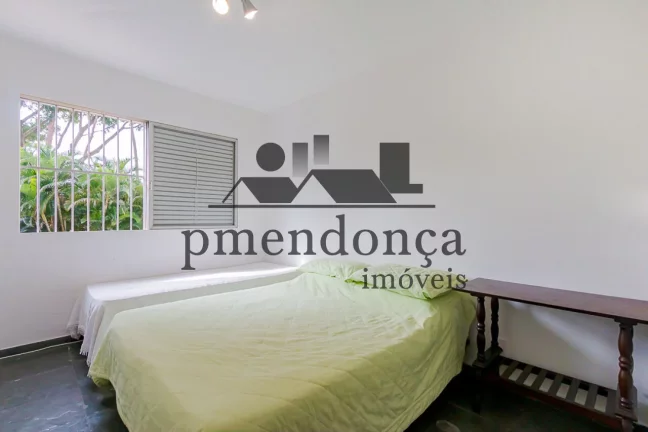 Imagem Apartamento andar baixo na Vila Madalena com 104m², 3 quartos ( 1 suíte) e 1 vaga.