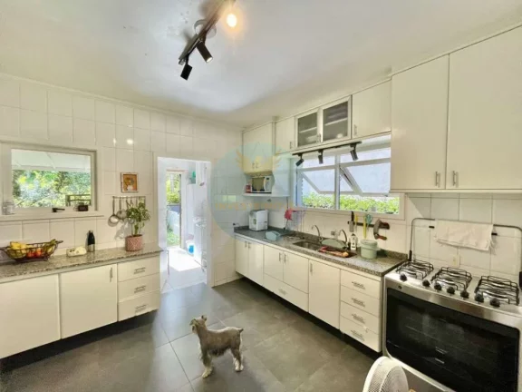 Imagem Casa em Condomínio a Venda no bairro Granja Viana - Carapicuíba, SP