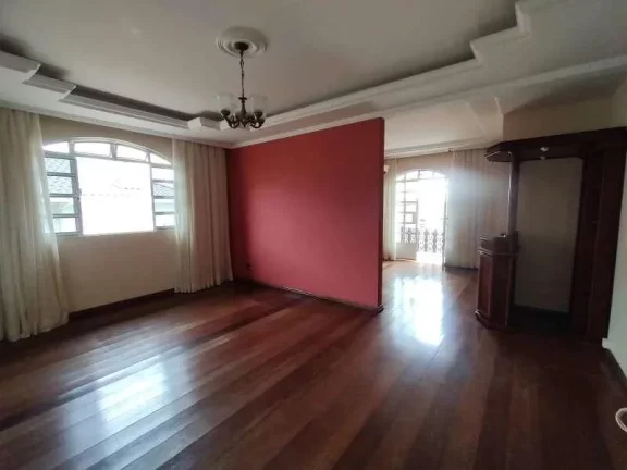 Imagem Casa Sofisticada com Espaços de Lazer