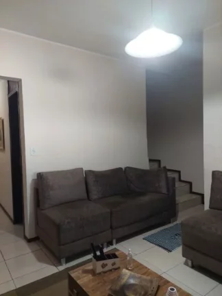 Imagem Sobrado com 3 dormitórios à venda, 161 m² por R$ 700.000,00 - Calmon Viana - Poá/SP