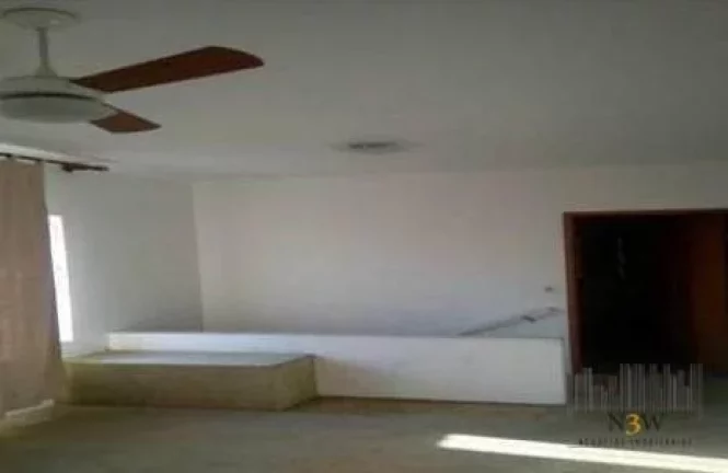 Imagem Casa à venda no Alto da Lapa São Paulo SP com 2 dormitórios, 1 banheiro, 2 vagas de garagem e 170m² de área construída.