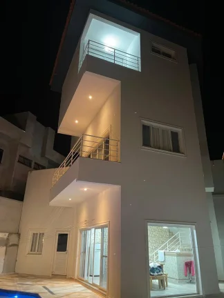 Imagem Casa com 3 Suítes no Condomínio Ecopark