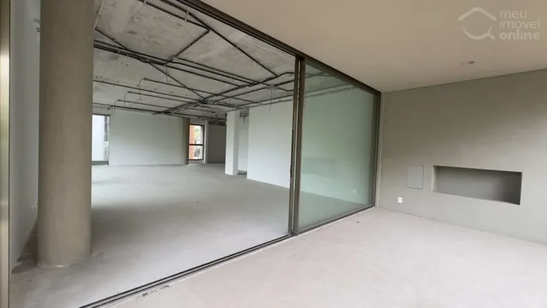 Imagem Apartamento com 398m2, 3 suítes, 5 vagas e depósito a venda na Vila Nova Conceição, São Paulo.