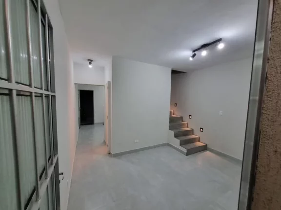 Imagem Sobrado com 2 dormitórios à venda, 68 m² por R$ 298.000,00 - Vila Nova Urupês - Suzano/SP