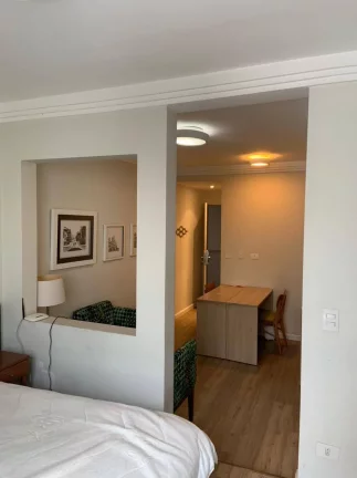 Imagem Flat para aluguel possui 27 metros quadrados com 1 quarto em Cq. César