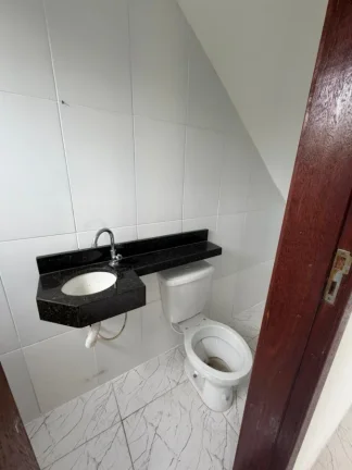 Imagem Casa Duplex para Venda em Rio de Janeiro, Campo Grande, 2 dormitórios, 2 suítes, 2 banheiros, 1 vaga