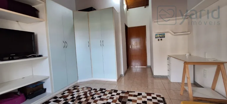Imagem Casa à venda em Jundiaí-SP, Jardim Ermida II: 3 quartos, 3 suítes, 1 sala, 2 vagas de garagem, 190m².