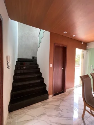 Imagem Casa com 3 dormitórios à venda, 161 m² por R$ 790.000,00 - Portal do Sol - Lagoa Santa/MG