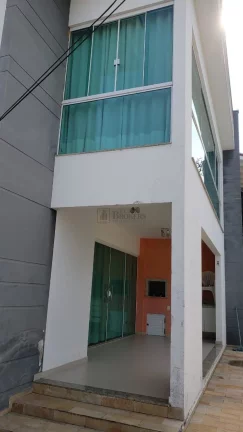 Imagem Ótima casa com 4 dormitórios na Praia dos Amores
