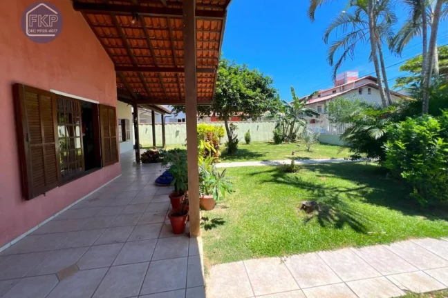 Imagem Casa térrea 3 dormitórios!