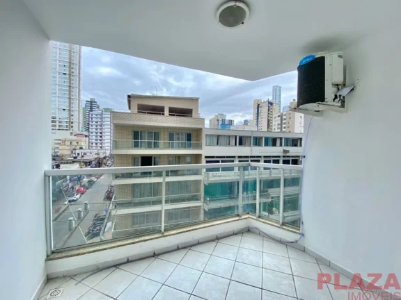 Imagem Oportunidade Rara | 2 Dormitórios + Dependência | 1 Vaga | 200m da Praia – Balneário Camboriú – SC