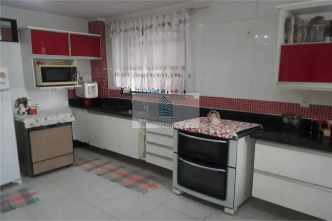 Imagem Casa de luxo em condomínio na Taquara, Rio de Janeiro-RJ: 5 quartos, 1 suíte, 1 sala, 3 banheiros, 6 vagas de garagem, 300m².