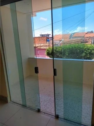 Imagem Casa à Venda no Bairro Farolândia - 4 Quartos, 2 Vagas de Garagem