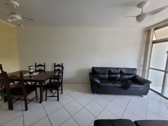 Imagem PITANGUEIRAS – UMA QUADRA DA PRAIA, MARAVILHOSO APARTAMENTO TOTALMENTE REFORMADO, GARAGEM NO PRÉDIO, LOCALIZAÇÃO PRIVILEGIADA.