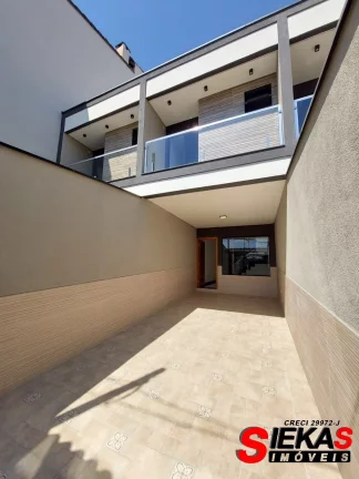 Imagem Imperdível oportunidade: Casa à venda na Vila São Geraldo, São Paulo-SP! 3 quartos, 1 suíte, 1 sala, 2 banheiros, 2 vagas, 108m².