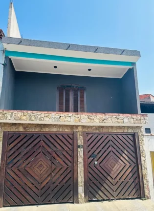 Imagem Sobrado com 3 dormitórios à venda, 207 m² por R$ 585.000,00 - Jardim do Castelo - Ferraz de Vasconcelos/SP
