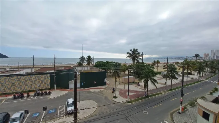 Imagem APARTAMENTO COM 48 m² - FORTE - PRAIA GRANDE SP